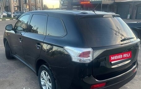 Mitsubishi Outlander III рестайлинг 3, 2012 год, 1 250 000 рублей, 5 фотография