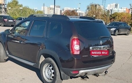 Renault Duster I рестайлинг, 2014 год, 910 000 рублей, 2 фотография