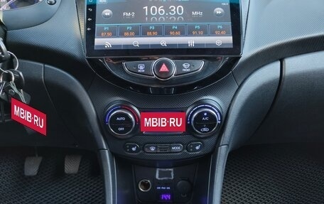 Hyundai Solaris II рестайлинг, 2013 год, 582 000 рублей, 13 фотография