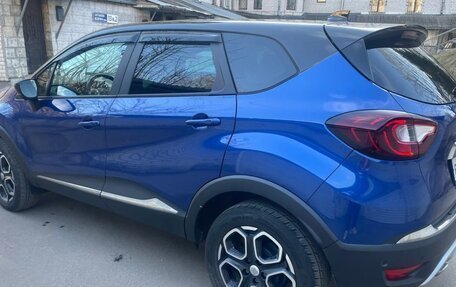 Renault Kaptur I рестайлинг, 2021 год, 1 680 000 рублей, 2 фотография