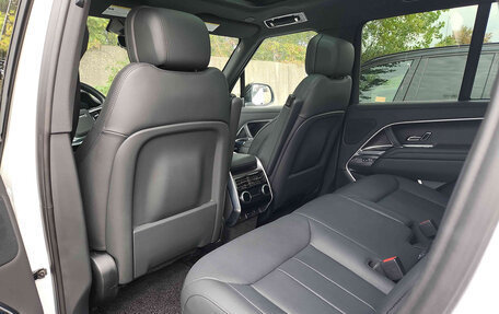 Land Rover Range Rover IV рестайлинг, 2022 год, 13 400 000 рублей, 9 фотография