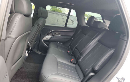 Land Rover Range Rover IV рестайлинг, 2022 год, 13 400 000 рублей, 7 фотография