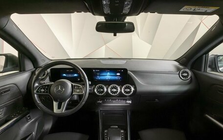 Mercedes-Benz GLA, 2020 год, 3 359 000 рублей, 11 фотография