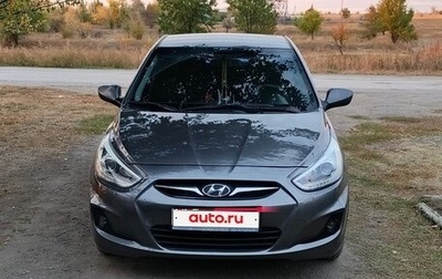 Hyundai Solaris II рестайлинг, 2013 год, 660 000 рублей, 1 фотография