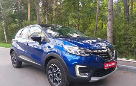 Renault Kaptur I рестайлинг, 2022 год, 1 690 000 рублей, 1 фотография