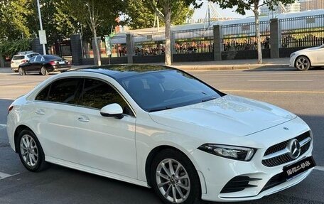 Mercedes-Benz A-Класс, 2021 год, 1 469 050 рублей, 2 фотография