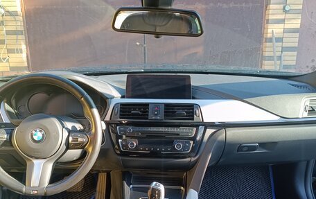 BMW 3 серия, 2018 год, 2 850 000 рублей, 15 фотография