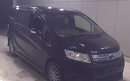 Honda Freed I, 2013 год, 785 000 рублей, 2 фотография