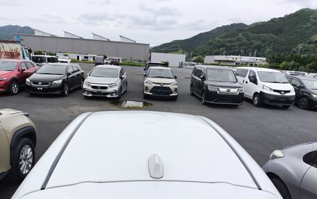 Toyota Yaris, 2022 год, 1 200 000 рублей, 20 фотография