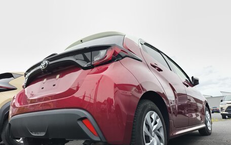 Toyota Yaris, 2022 год, 1 200 000 рублей, 23 фотография