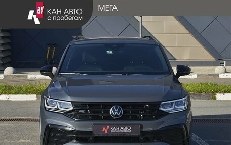 Volkswagen Tiguan II, 2020 год, 3 798 000 рублей, 3 фотография