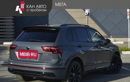 Volkswagen Tiguan II, 2020 год, 3 798 000 рублей, 2 фотография