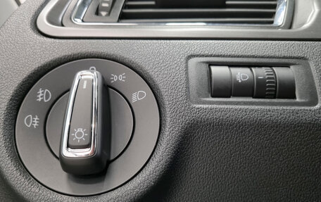 Skoda Rapid I, 2015 год, 1 096 000 рублей, 10 фотография