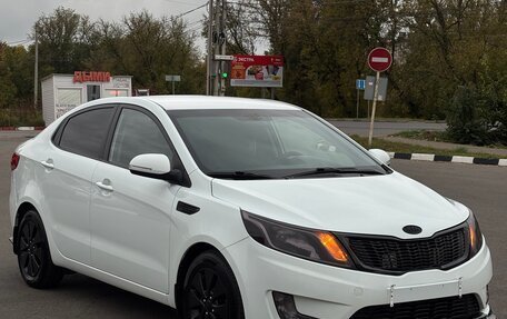 KIA Rio III рестайлинг, 2012 год, 900 000 рублей, 1 фотография