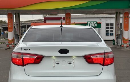 KIA Rio III рестайлинг, 2012 год, 900 000 рублей, 5 фотография