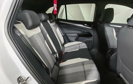 Volkswagen ID.4, 2021 год, 2 899 000 рублей, 14 фотография