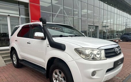 Toyota Fortuner I, 2010 год, 1 990 000 рублей, 3 фотография