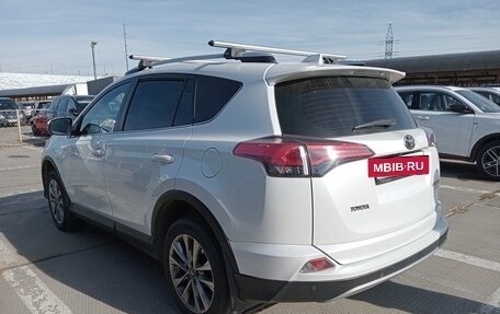 Toyota RAV4, 2019 год, 2 900 000 рублей, 3 фотография