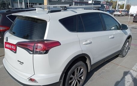 Toyota RAV4, 2019 год, 2 900 000 рублей, 5 фотография