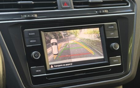 Volkswagen Tiguan II, 2021 год, 2 650 000 рублей, 18 фотография