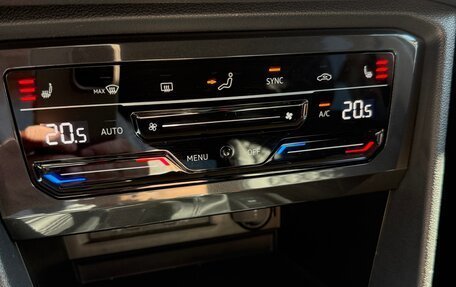 Volkswagen Tiguan II, 2021 год, 2 650 000 рублей, 28 фотография