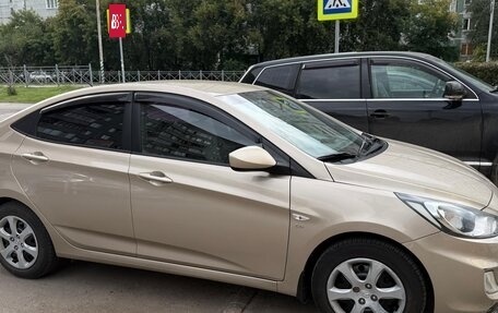 Hyundai Solaris II рестайлинг, 2014 год, 900 000 рублей, 2 фотография