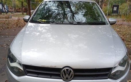 Volkswagen Polo VI (EU Market), 2010 год, 800 000 рублей, 5 фотография