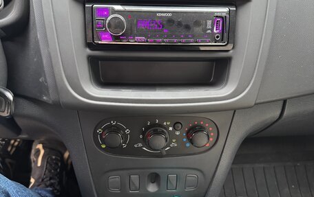 Renault Sandero II рестайлинг, 2019 год, 1 170 000 рублей, 7 фотография