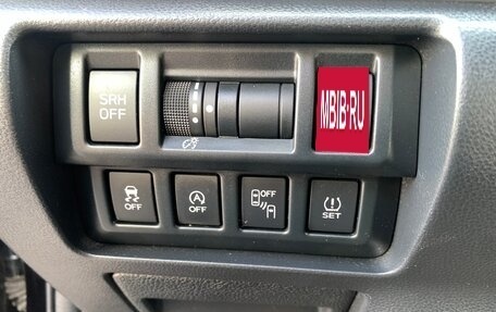 Subaru XV II, 2018 год, 2 248 000 рублей, 10 фотография
