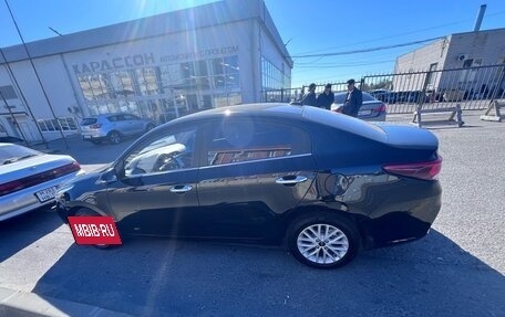 KIA Rio IV, 2017 год, 1 390 000 рублей, 2 фотография
