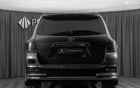 Toyota Highlander III, 2011 год, 1 680 000 рублей, 6 фотография