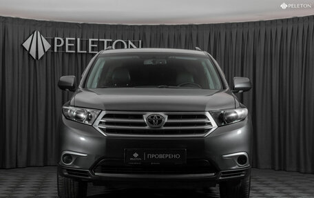 Toyota Highlander III, 2011 год, 1 680 000 рублей, 3 фотография