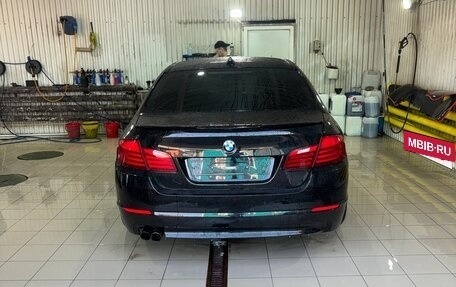 BMW 5 серия, 2011 год, 1 600 000 рублей, 2 фотография