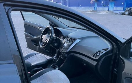 Hyundai Solaris II рестайлинг, 2016 год, 1 090 000 рублей, 8 фотография