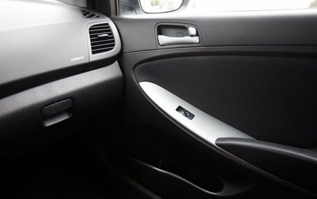 Hyundai Solaris II рестайлинг, 2016 год, 1 150 000 рублей, 15 фотография