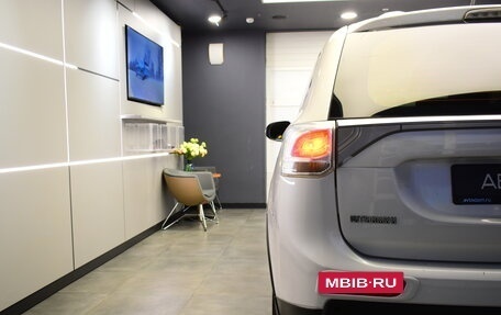 Mitsubishi Outlander III рестайлинг 3, 2014 год, 1 180 000 рублей, 7 фотография