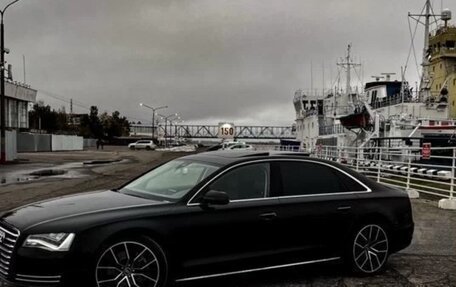 Audi A8, 2012 год, 1 880 000 рублей, 10 фотография