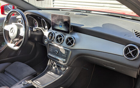 Mercedes-Benz GLA, 2018 год, 2 795 000 рублей, 13 фотография