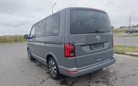 Volkswagen Multivan T6 рестайлинг, 2020 год, 5 599 999 рублей, 3 фотография