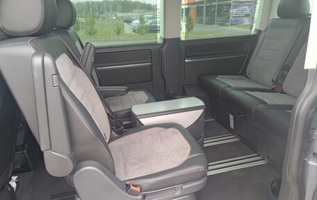 Volkswagen Multivan T6 рестайлинг, 2020 год, 5 599 999 рублей, 9 фотография
