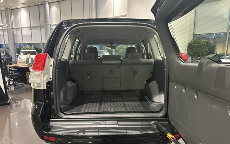 Toyota Land Cruiser Prado 150 рестайлинг 2, 2013 год, 2 931 000 рублей, 14 фотография