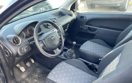 Ford Fiesta, 2005 год, 249 000 рублей, 7 фотография