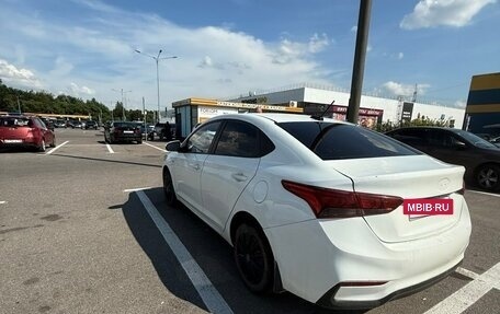 Hyundai Solaris II рестайлинг, 2017 год, 760 000 рублей, 2 фотография