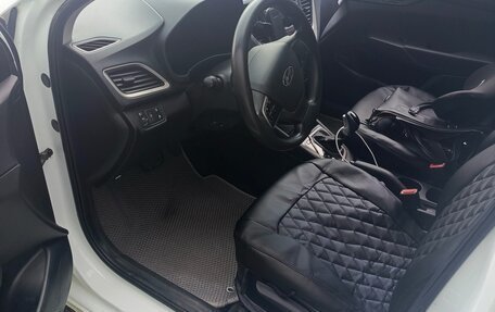 Hyundai Solaris II рестайлинг, 2017 год, 760 000 рублей, 15 фотография