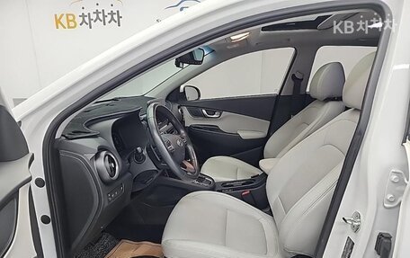 Hyundai Kona I, 2021 год, 2 200 000 рублей, 11 фотография
