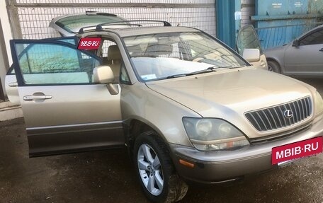 Lexus RX IV рестайлинг, 1999 год, 585 000 рублей, 3 фотография