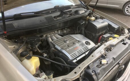 Lexus RX IV рестайлинг, 1999 год, 585 000 рублей, 7 фотография