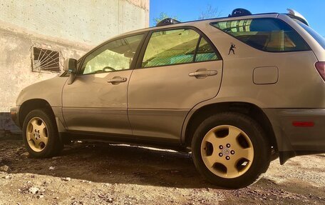 Lexus RX IV рестайлинг, 1999 год, 585 000 рублей, 21 фотография