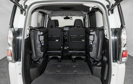 Nissan Serena IV, 2019 год, 2 120 000 рублей, 23 фотография