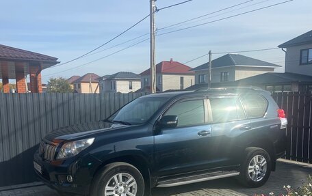 Toyota Land Cruiser Prado 150 рестайлинг 2, 2013 год, 3 440 000 рублей, 1 фотография